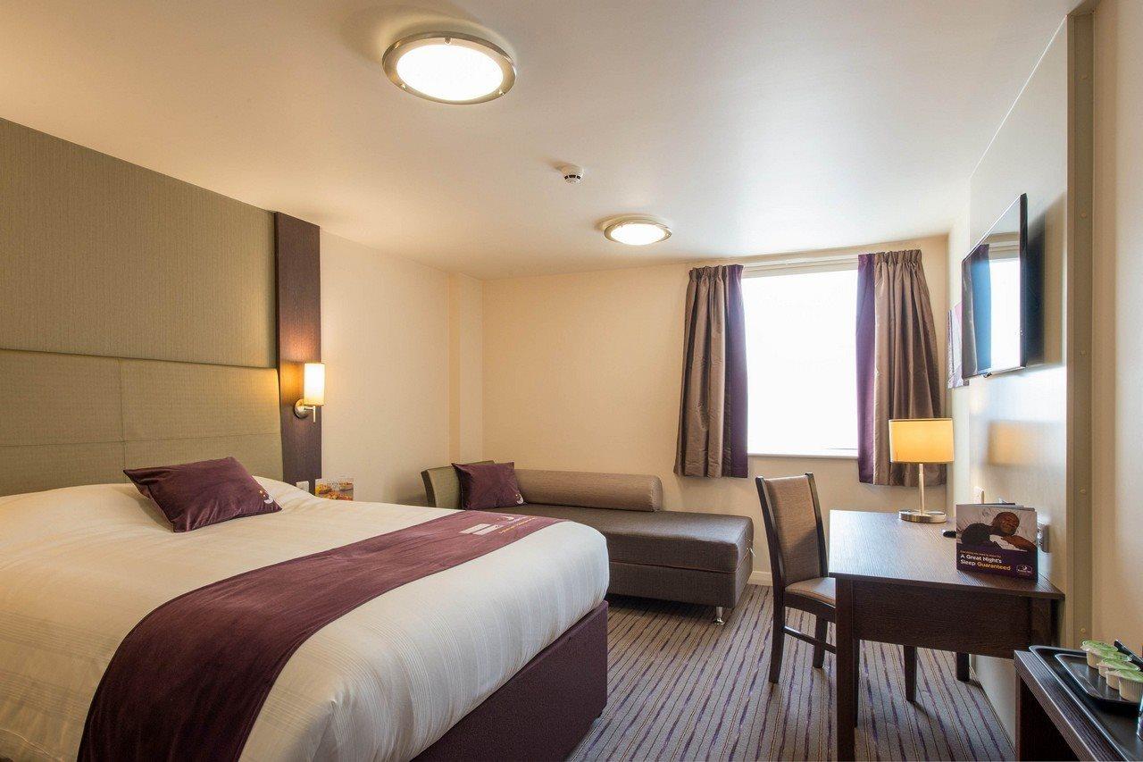 Premier Inn Telford Kültér fotó